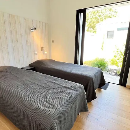 Villa Superbe Avec Piscine Au Cœur Du Village La Flotte