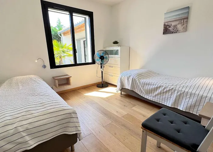 Superbe Avec Piscine Au Cœur Du Village Villa *