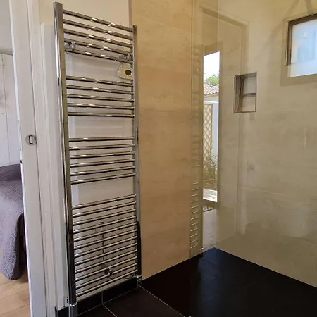 Superbe Avec Piscine Au Coeur Du Village La Flotte