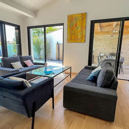 Willa Superbe Avec Piscine Au Coeur Du Village *